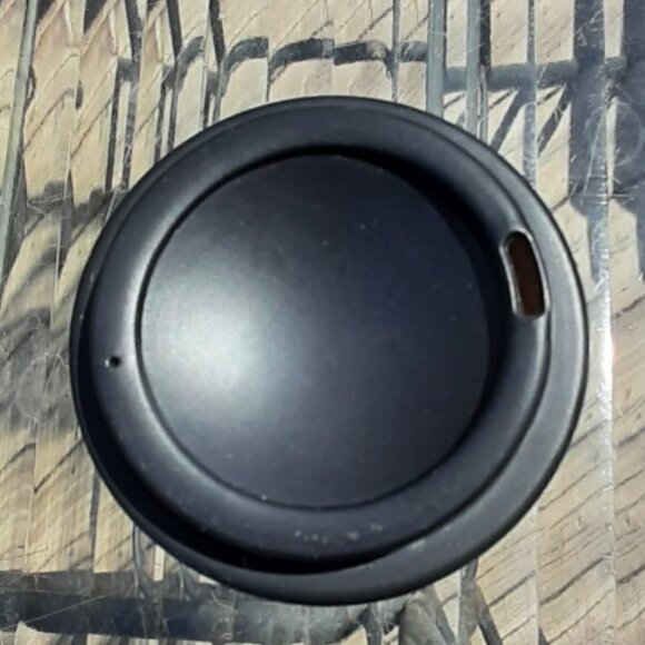 Tim Hortons 2018 Bears Cubs Mountains Plastic Travel Mug Cup White Black Lid - Picture 5 of 7